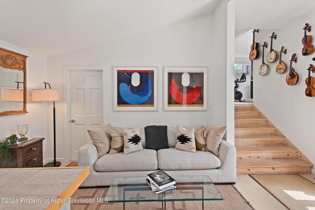 7 of 37 - 140 Maple Lane, Aspen, CO