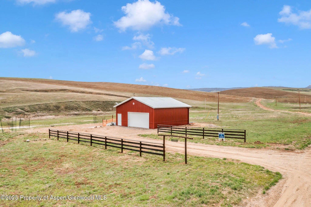 3 of 16 - 35000 County Road 59, Hayden, CO