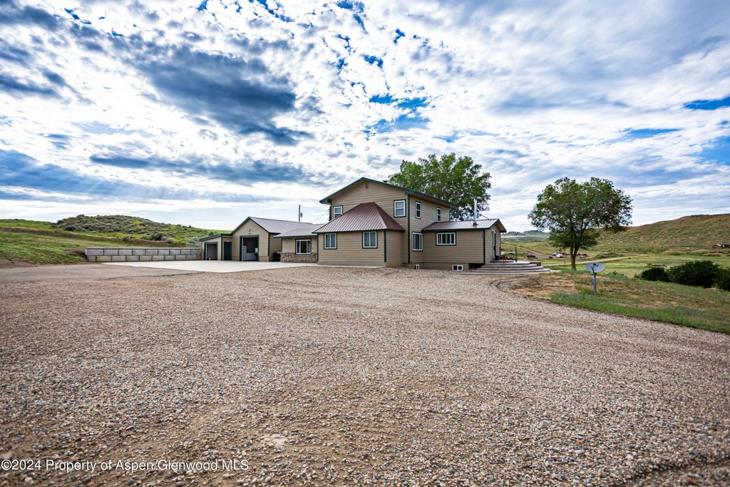 4 of 56 - 420 County Road 64, Craig, CO
