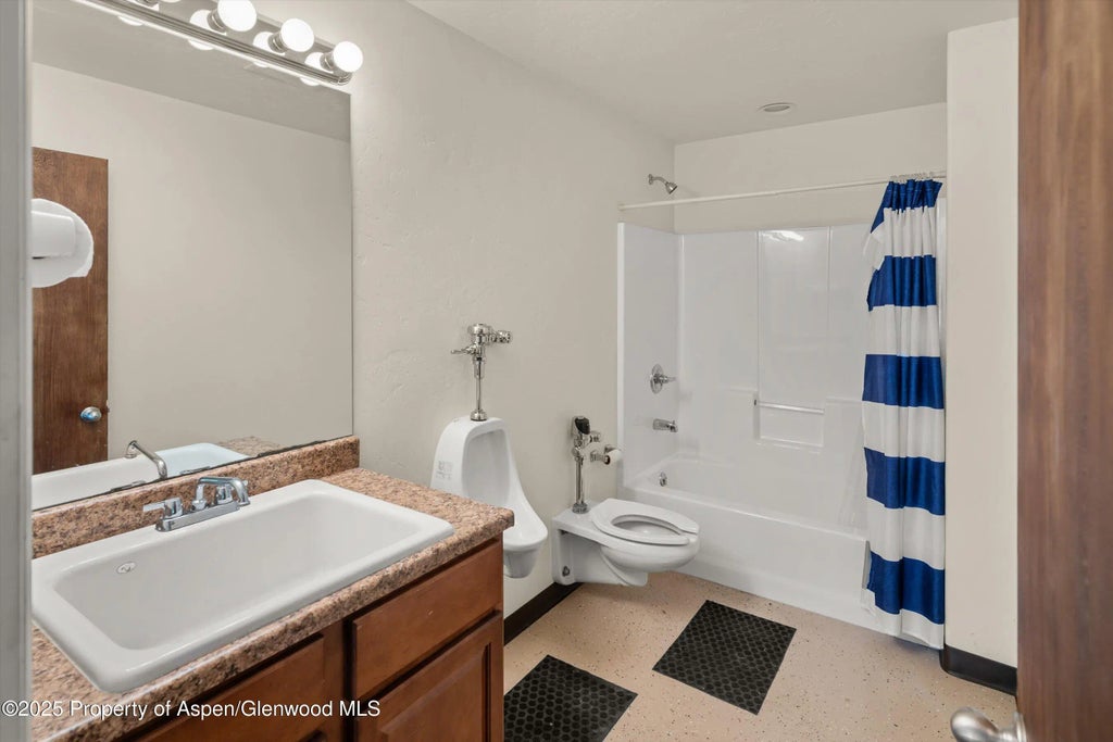 50 of 62 - 495 County Road 167, Glenwood Springs, CO