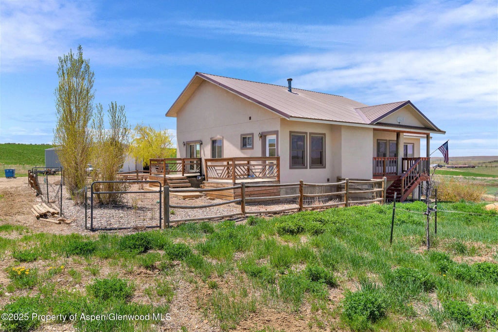 105 of 111 - 1600 County Road 30, Craig, CO