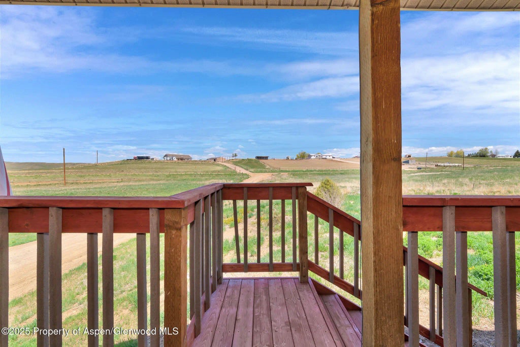 88 of 111 - 1600 County Road 30, Craig, CO