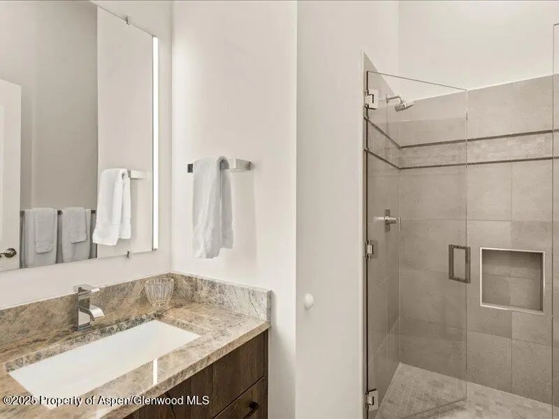 33 of 58 - 587 Hillcrest Drive, Basalt, CO