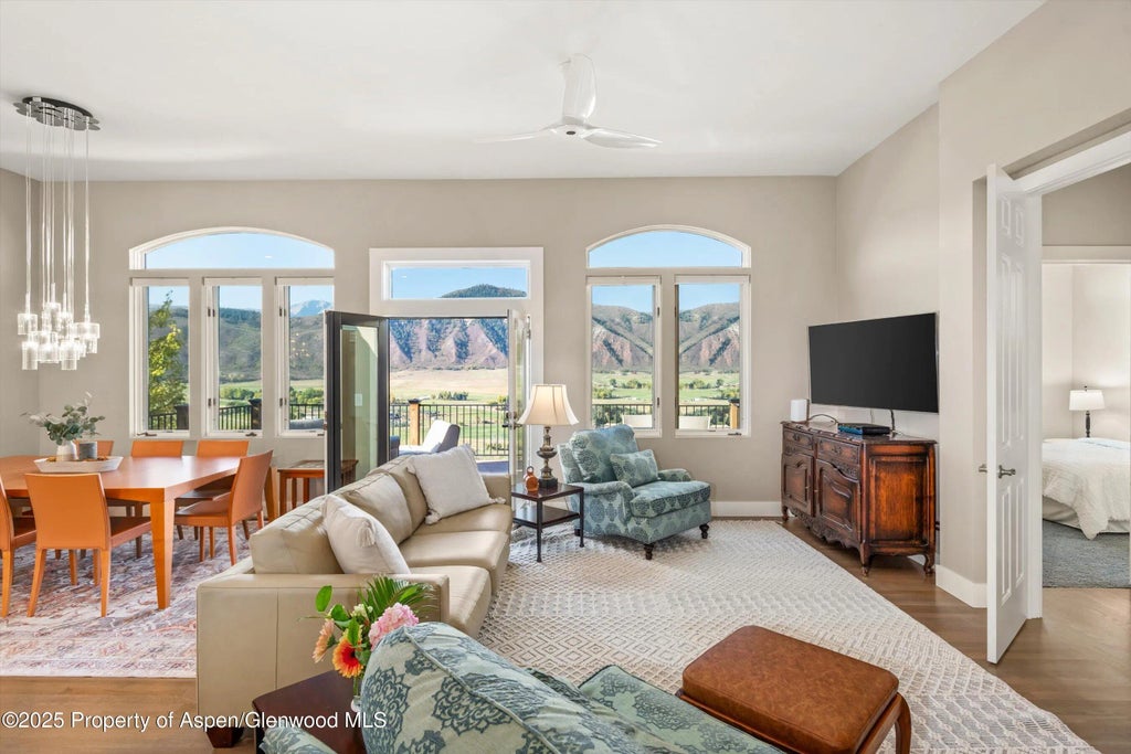 6 of 58 - 587 Hillcrest Drive, Basalt, CO