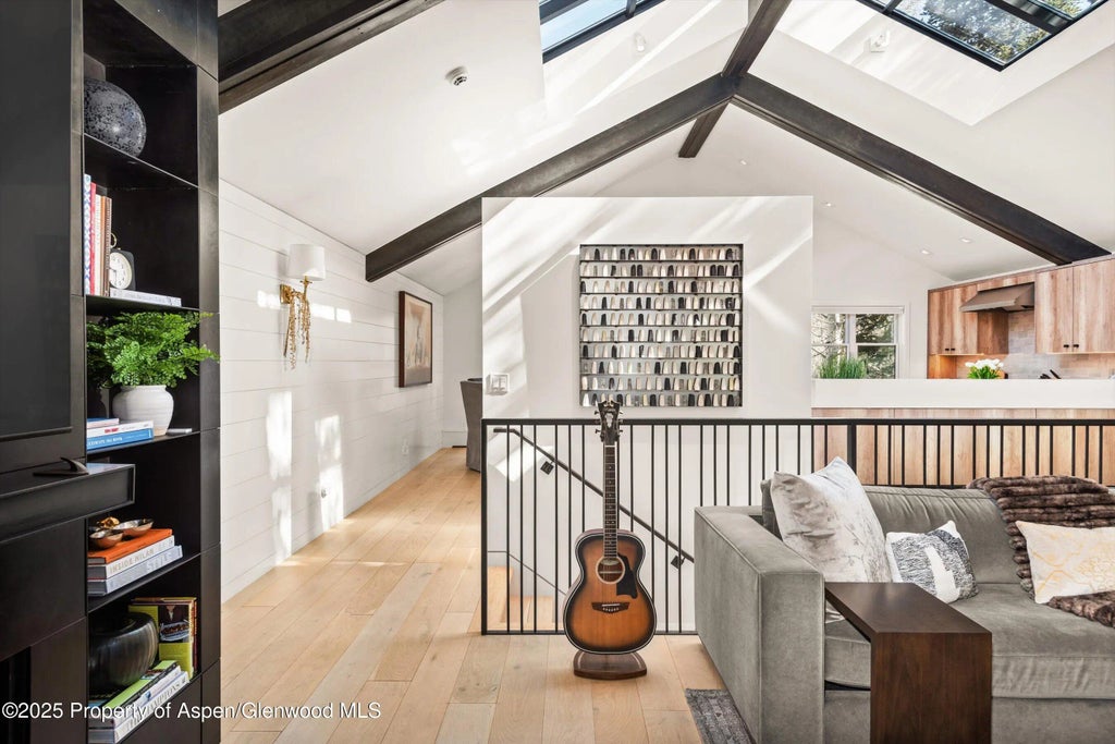 12 of 43 - 929 E E Durant Avenue Avenue 4, Aspen, CO