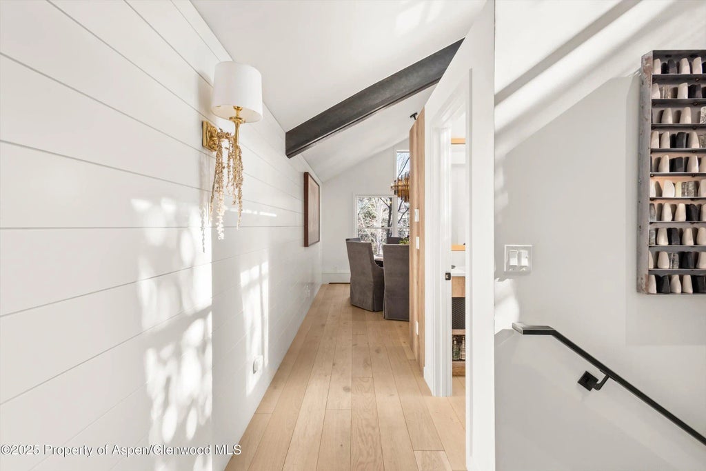 16 of 43 - 929 E E Durant Avenue Avenue 4, Aspen, CO