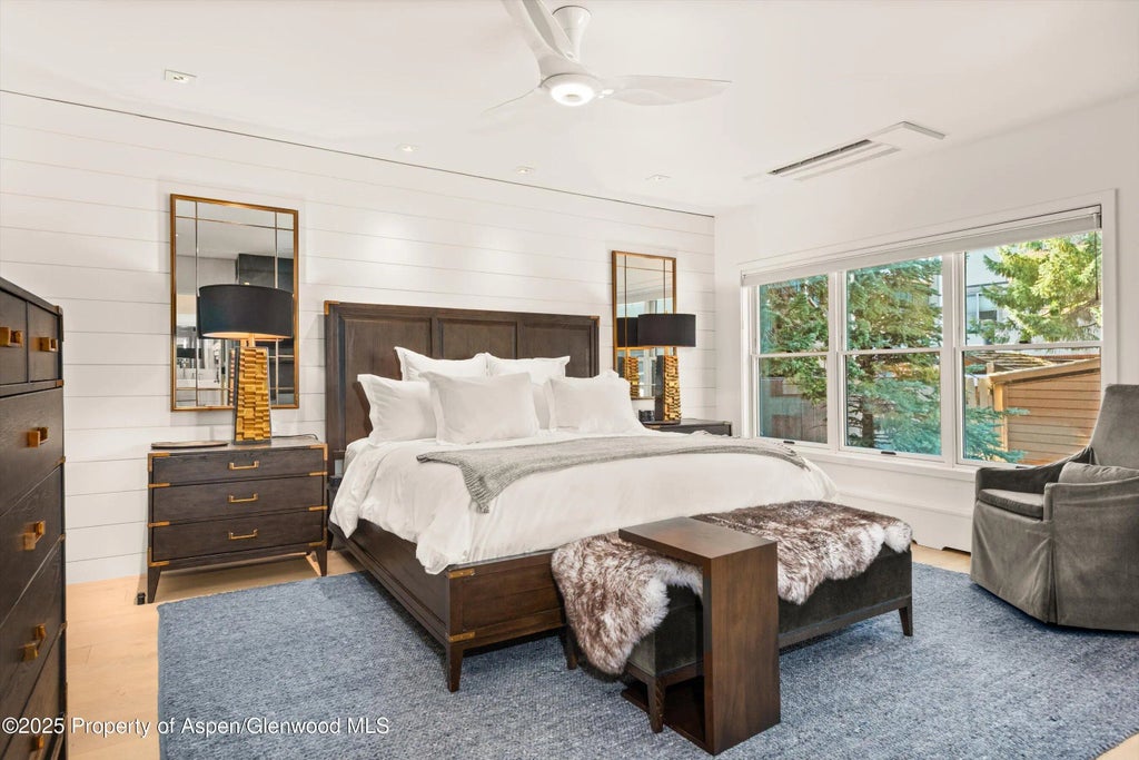 25 of 43 - 929 E E Durant Avenue Avenue 4, Aspen, CO