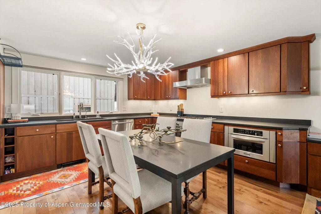 4 of 14 - 720 W Hopkins Avenue Unit D, Aspen, CO