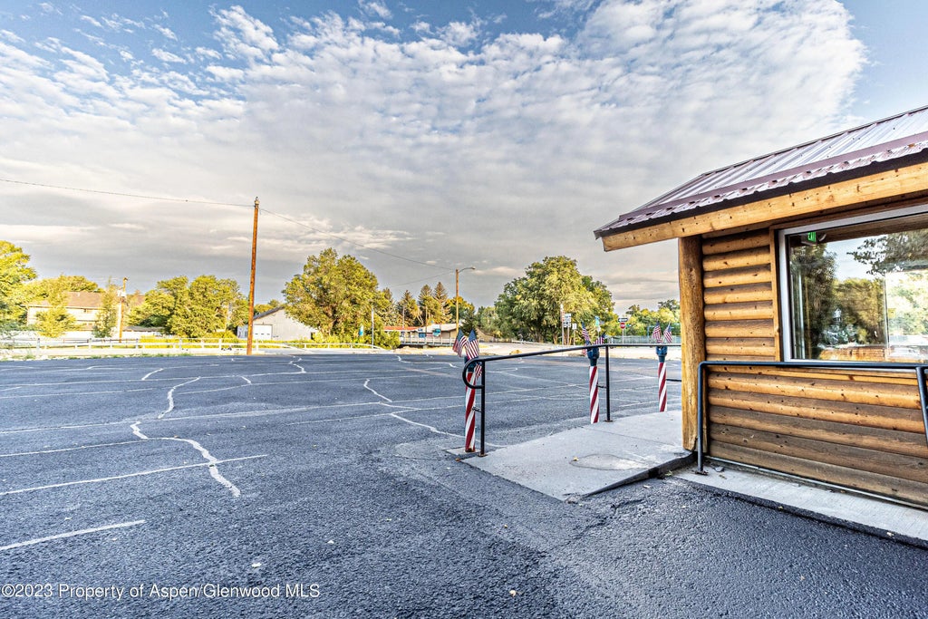 4 of 57 - 536 E Victory Way, Craig, CO