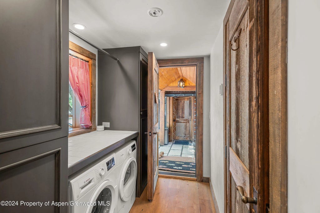 19 of 127 - 0969 Willits Lane, Basalt, CO