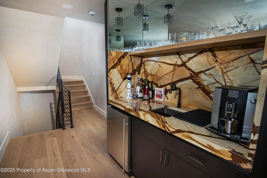 10 of 41 - 306 Edgewood Lane, Snowmass Village, CO