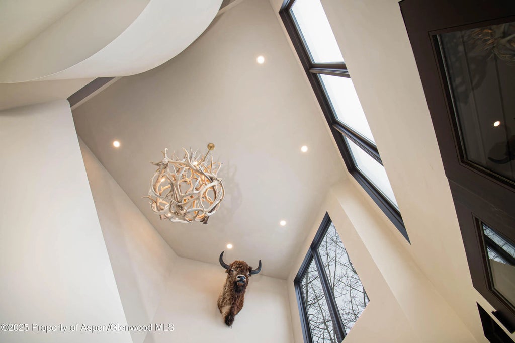 27 of 41 - 306 Edgewood Lane, Snowmass Village, CO