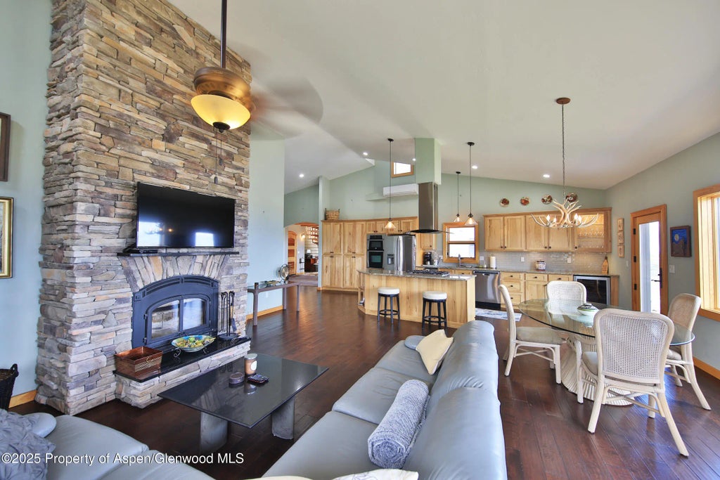 14 of 44 - 53315 Bull Basin Road, Mesa, CO