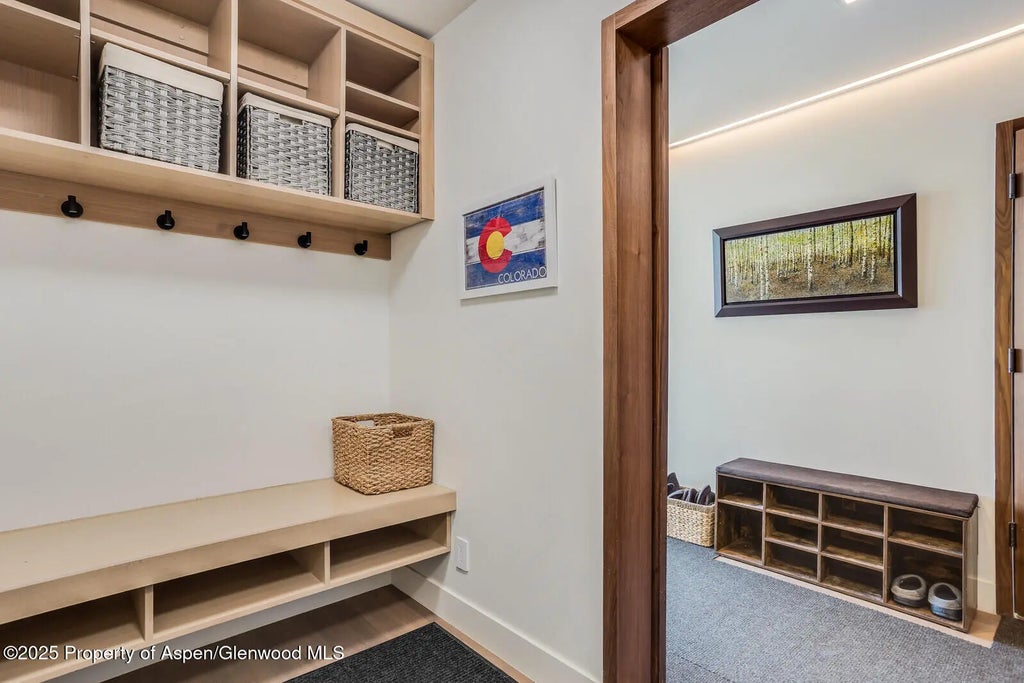 31 of 41 - 100 Park Avenue, Aspen, CO