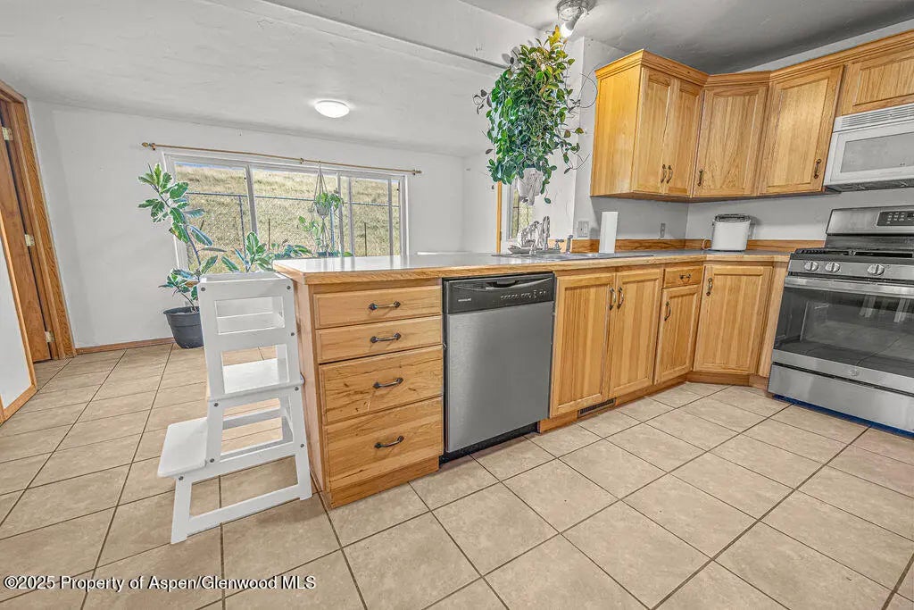 11 of 67 - 5904 County Road 31, Craig, CO