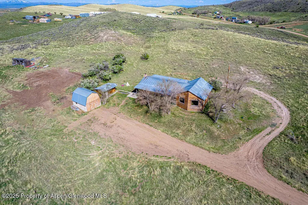 4 of 67 - 5904 County Road 31, Craig, CO
