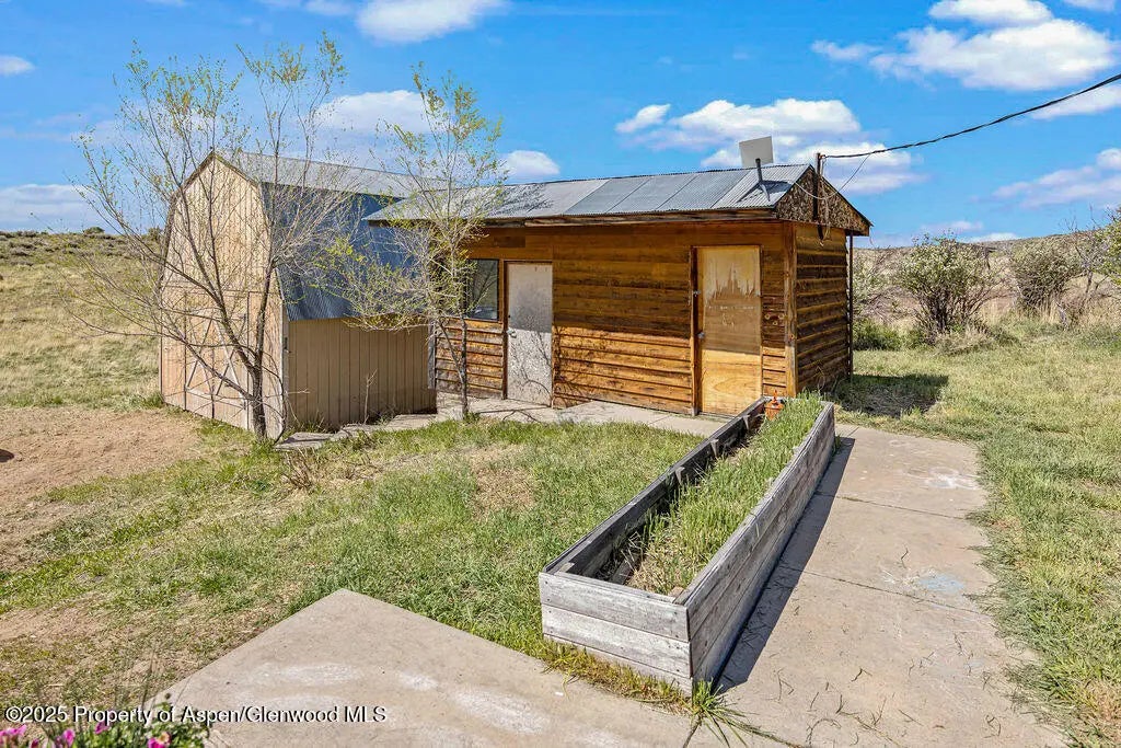 54 of 67 - 5904 County Road 31, Craig, CO