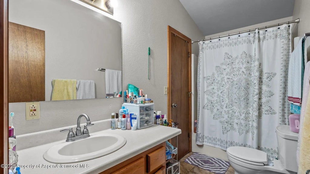 19 of 27 - 500 Fairway Avenue, Rifle, CO