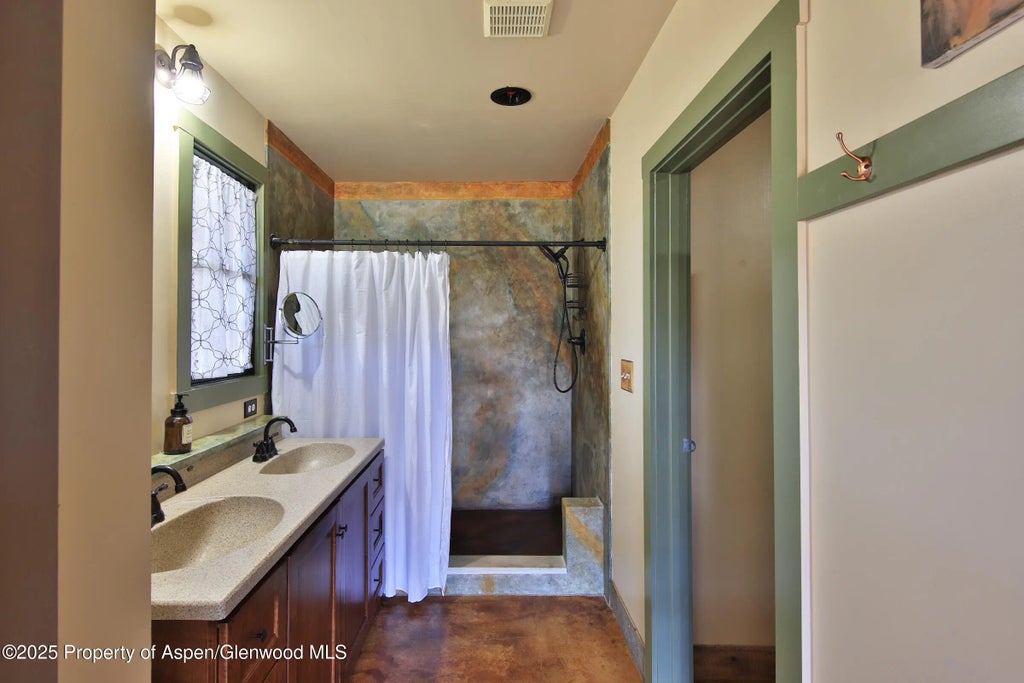 11 of 45 - 10491 54 7/10 Road, Molina, CO