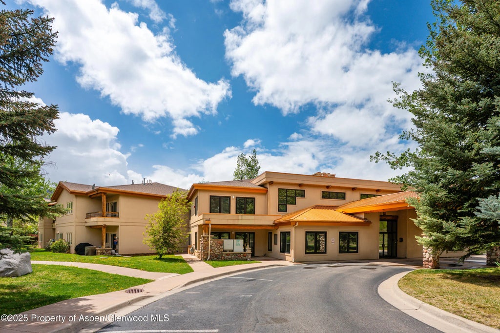 1 of 13 - 1400 E Valley Road 110, Basalt, CO