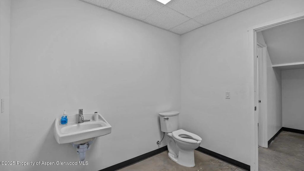 15 of 28 - 1424 Enterprise Court, Rifle, CO