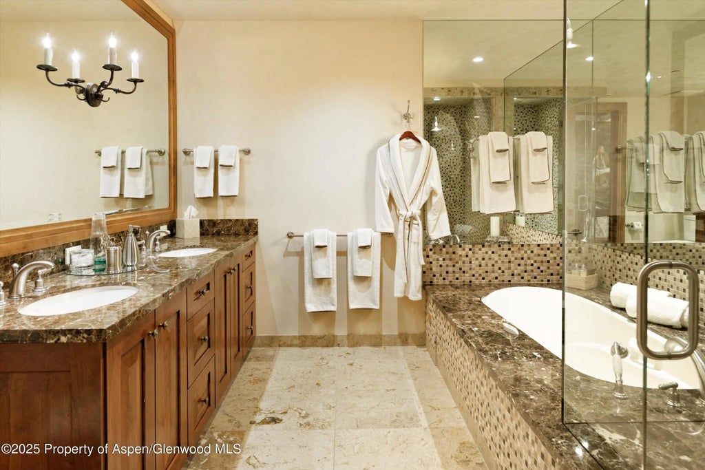 23 of 60 - 220 Buttermilk Lane, Aspen, CO