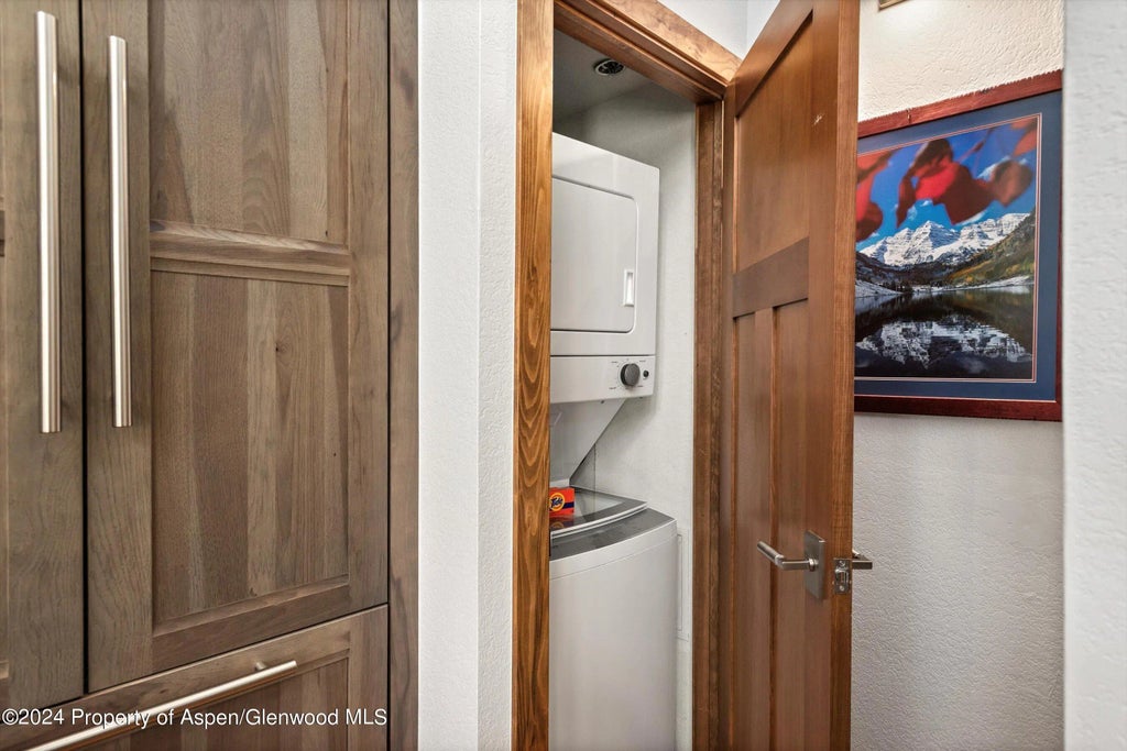 9 of 25 - 425 Wood Road 43, Snowmass Village, CO