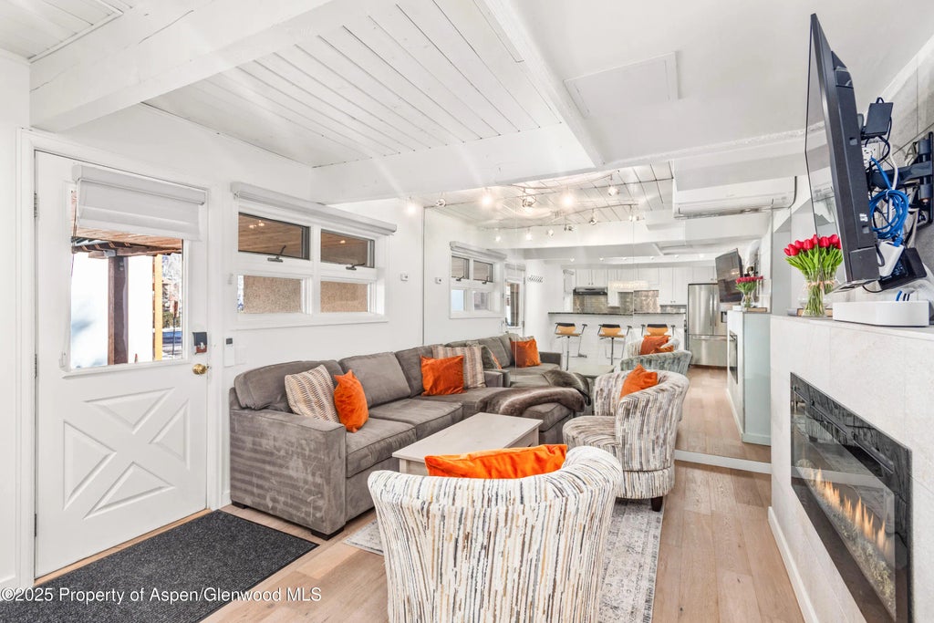 2 of 14 - 630 E Cooper Avenue 4, Aspen, CO