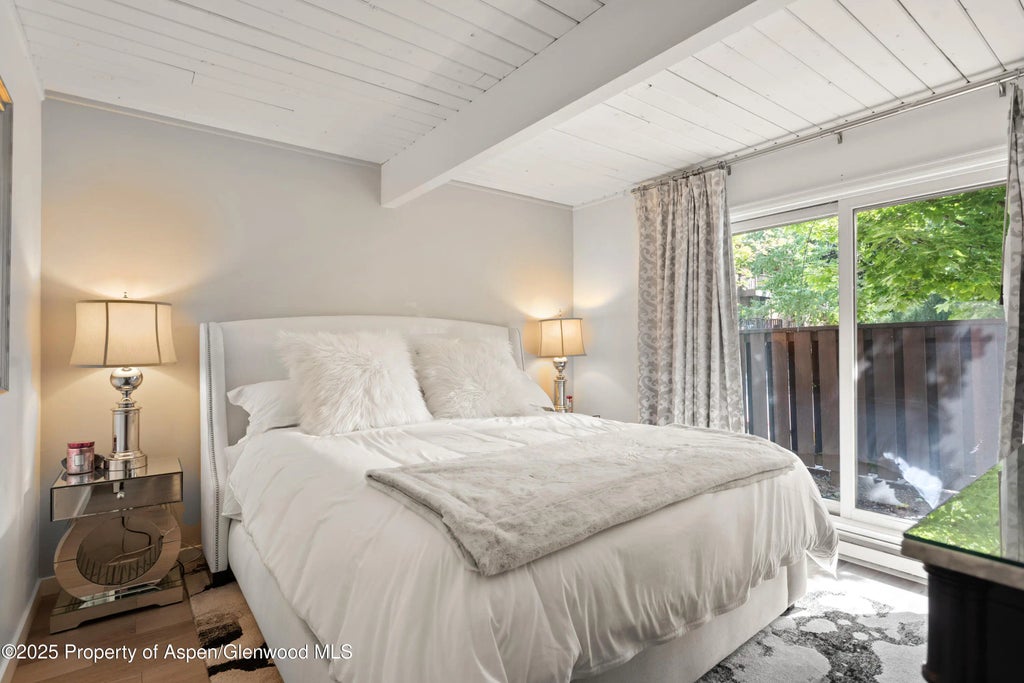 7 of 14 - 630 E Cooper Avenue 4, Aspen, CO