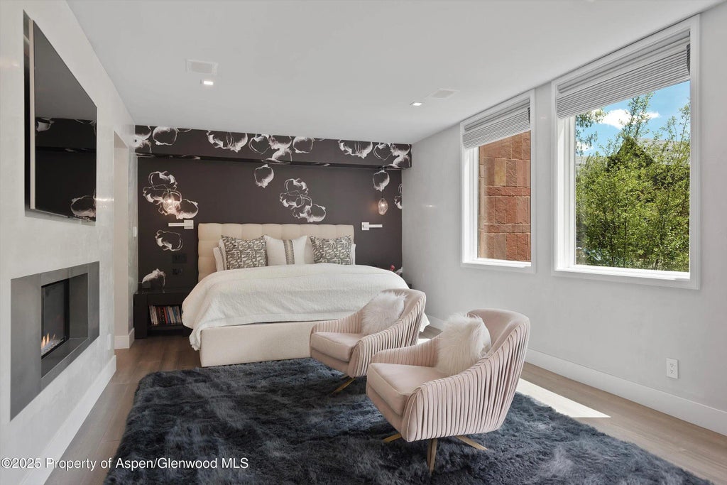 15 of 37 - 120 S Spring Street 1, Aspen, CO