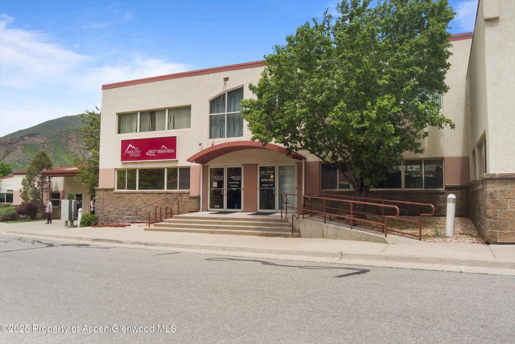 1 of 33 - 100 Midland Avenue 250&260, Glenwood Springs, CO