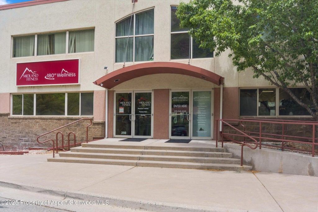 4 of 33 - 100 Midland Avenue 250&260, Glenwood Springs, CO