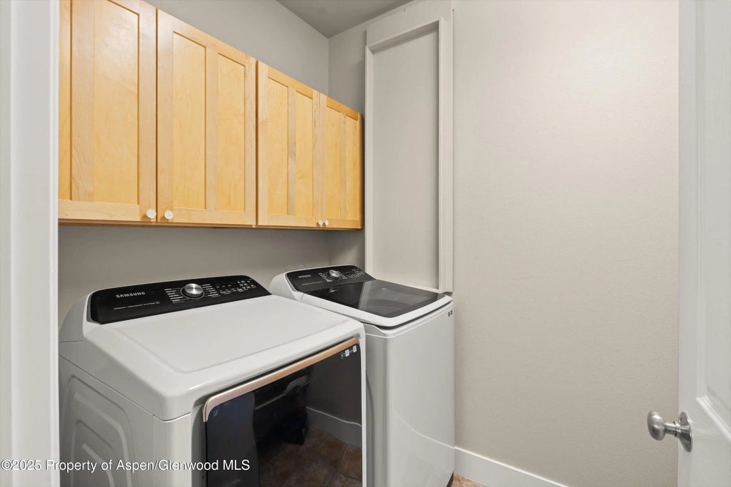 14 of 17 - 612 Evans Court, Basalt, CO