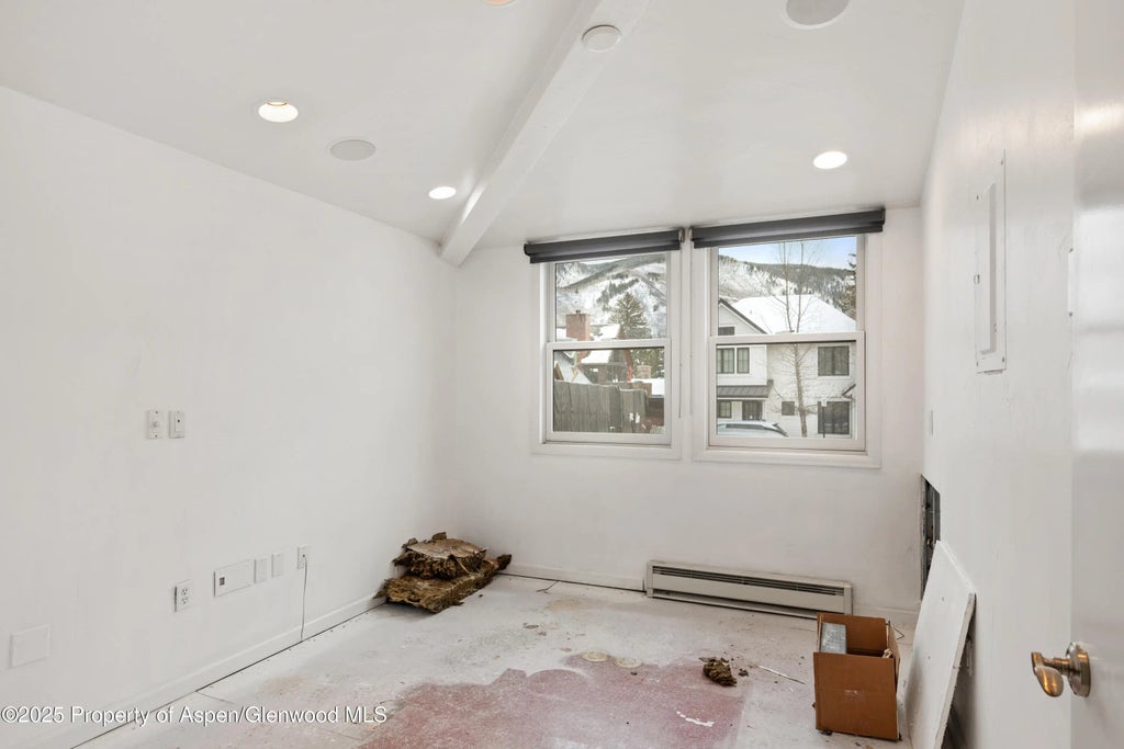 48 of 50 - 400 W Main Street, Aspen, CO