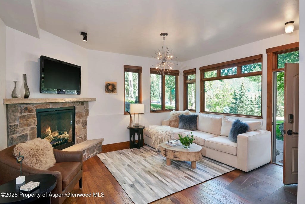 2 of 21 - 600 Carriage Way K-a, Snowmass Village, CO