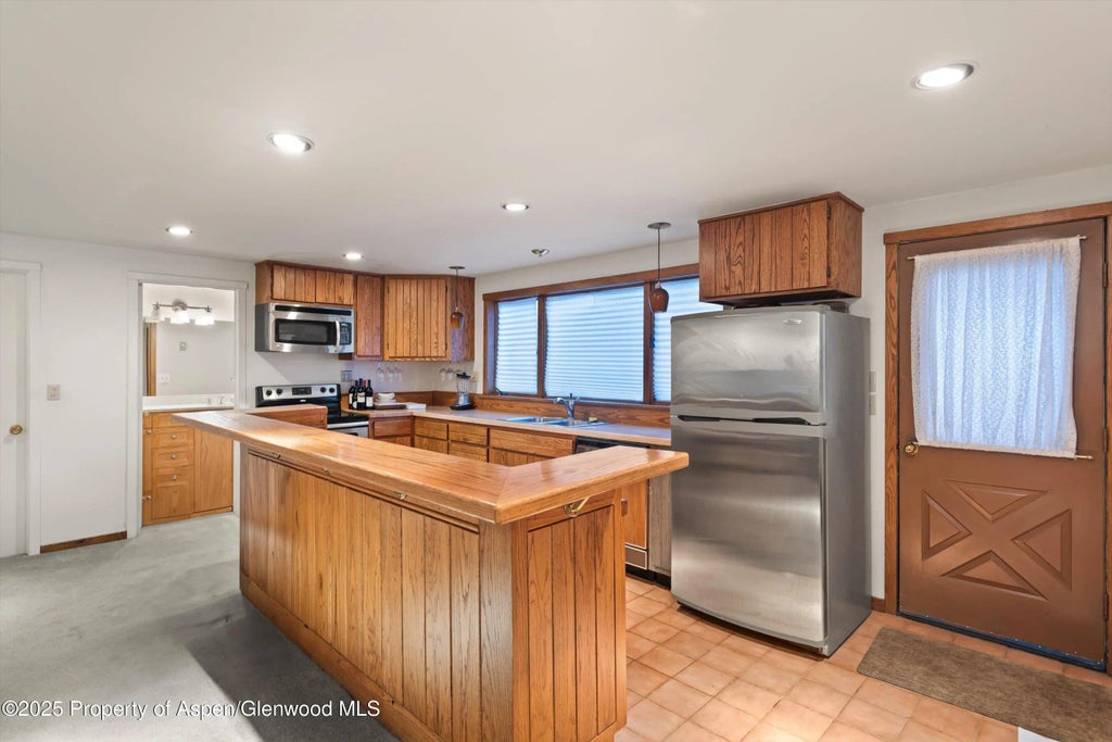 41 of 56 - 716 & 718 W Hallam Street, Aspen, CO