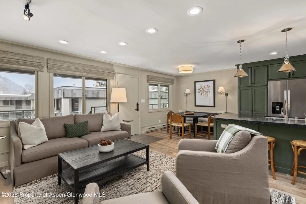 1 of 17 - 940 Waters Avenue 309, Aspen, CO