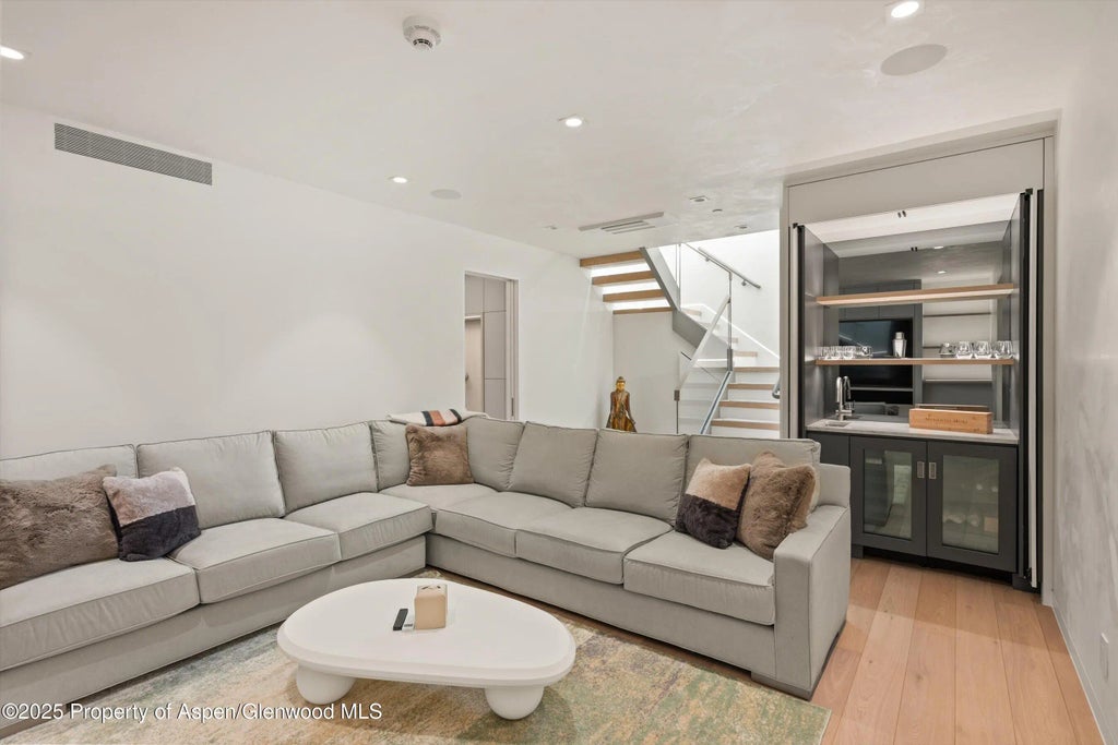 25 of 67 - 211 W Main Street, Aspen, CO