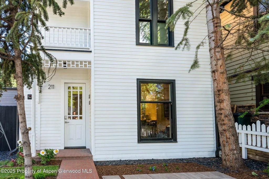 3 of 67 - 211 W Main Street, Aspen, CO