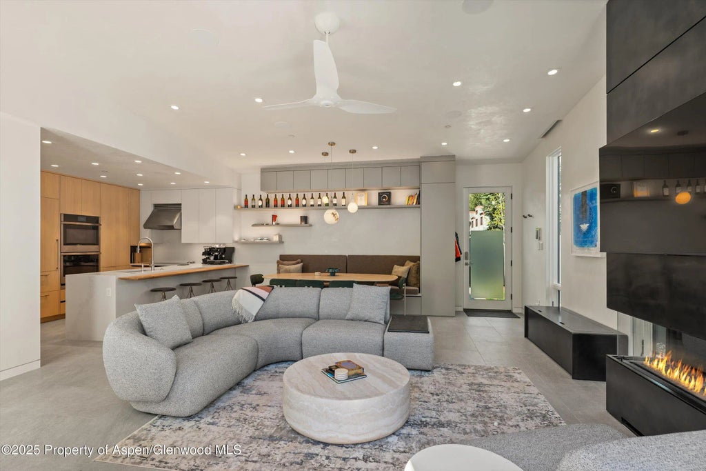 6 of 67 - 211 W Main Street, Aspen, CO