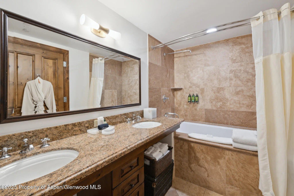 6 of 9 - 415 E Dean St. Unit 44a, Week 9, Aspen, CO