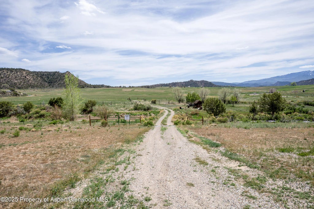 24 of 36 - 6526 County Road 331, Silt, CO