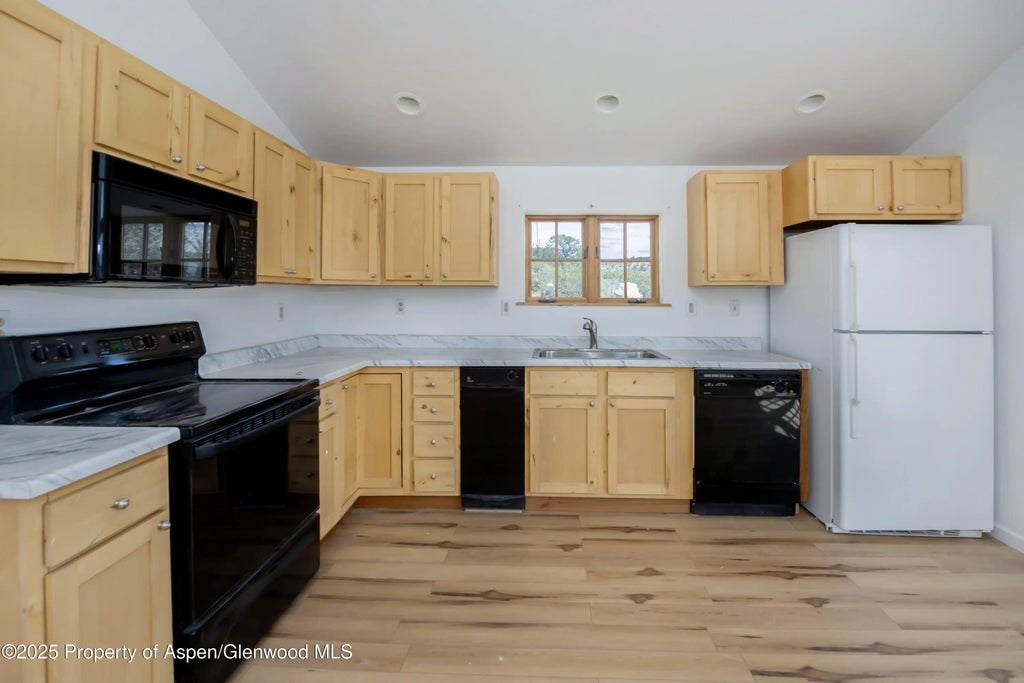 30 of 36 - 6526 County Road 331, Silt, CO