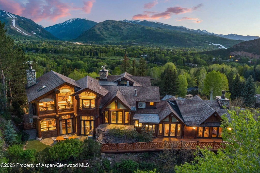 4 of 50 - 87 Magnifico Drive, Aspen, CO