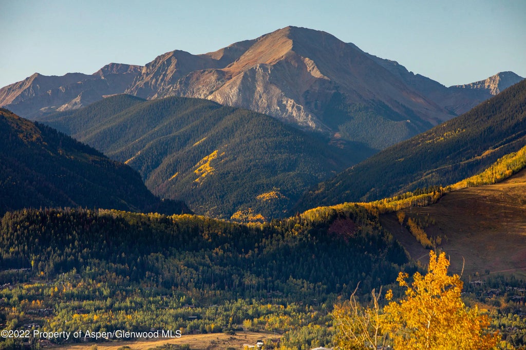 8 of 15 - 980 S Starwood Drive, Aspen, CO