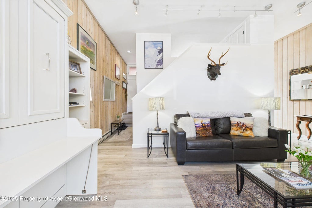 11 of 22 - 311 S Aspen Street 3, Aspen, CO