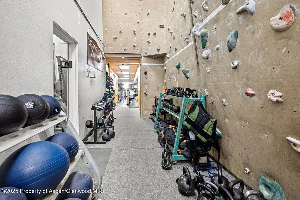 29 of 57 - 261 Commerce Street, Craig, CO