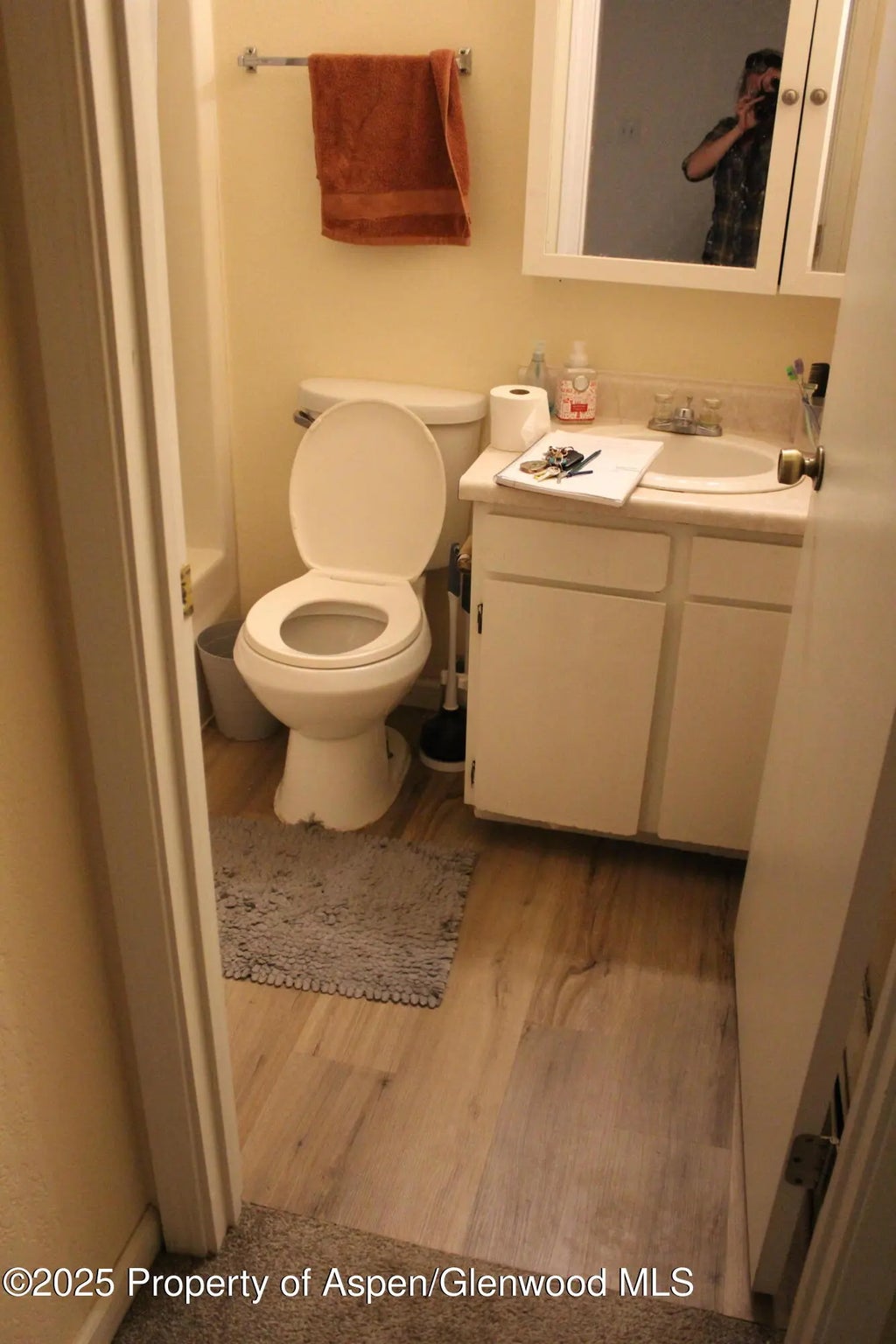 8 of 8 - 2404 West Avenue, Rifle, CO