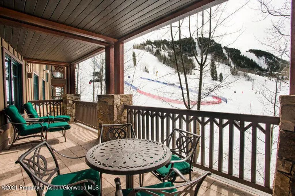 24 of 38 - 197 Prospector Road Unit 2312 Fixed Weeks 1,34,35, Aspen, CO