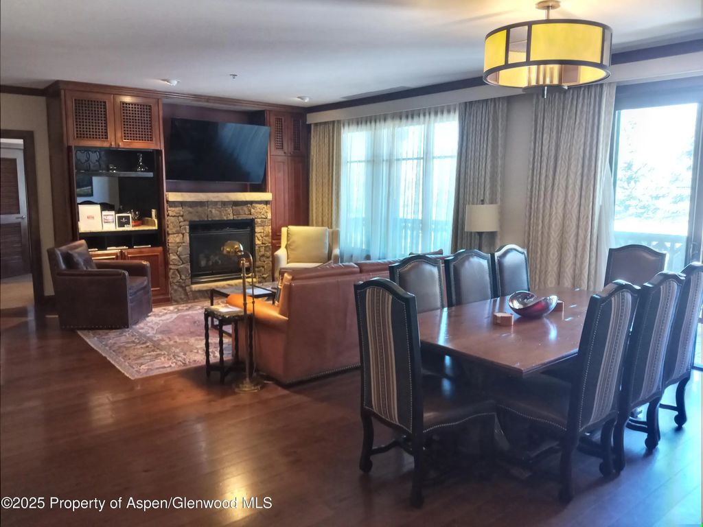 32 of 38 - 197 Prospector Road Unit 2312 Fixed Weeks 1,34,35, Aspen, CO